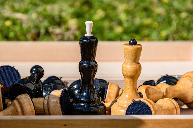 缺惊喜和悬 缺惊喜和悬